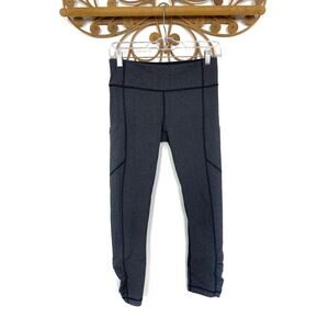 Lululemon Herringbone Wee Stripe Speed Tight IV Ruched Bottom women's 6 Cropped